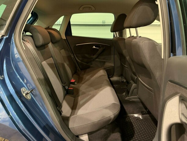 volkswagen-polo-bensin-2015-big-10