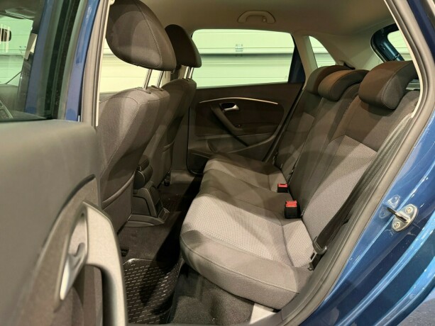 volkswagen-polo-bensin-2015-big-9