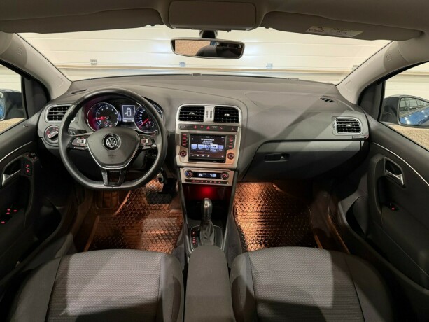 volkswagen-polo-bensin-2015-big-13