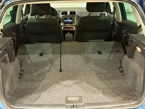 volkswagen-polo-bensin-2015-big-12