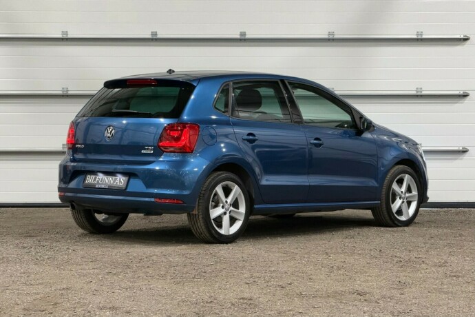 volkswagen-polo-bensin-2015-big-1