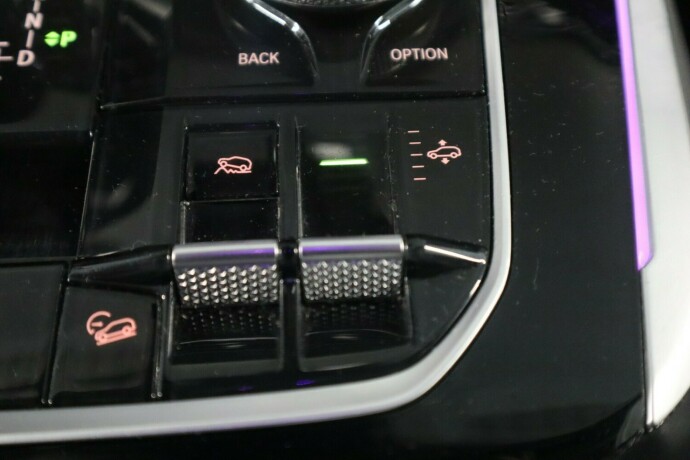 bmw-x7-diesel-2020-big-22