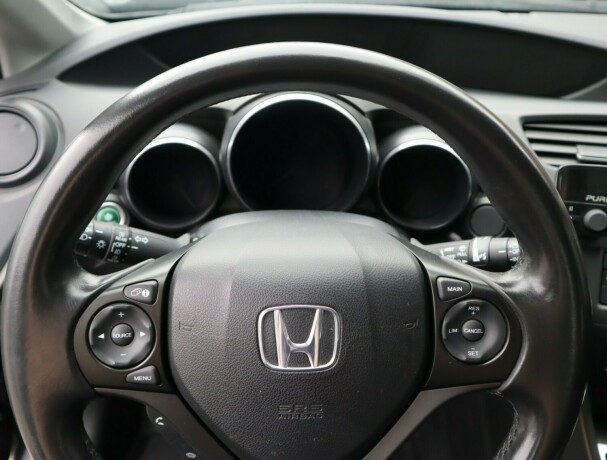 honda-civic-bensin-2013-big-8