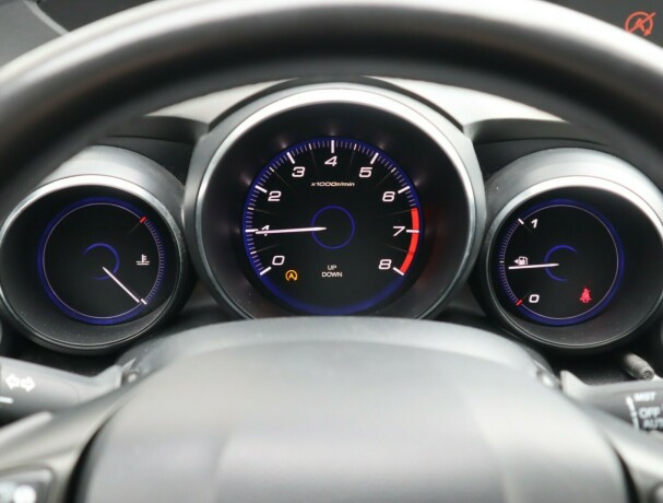 honda-civic-bensin-2013-big-13