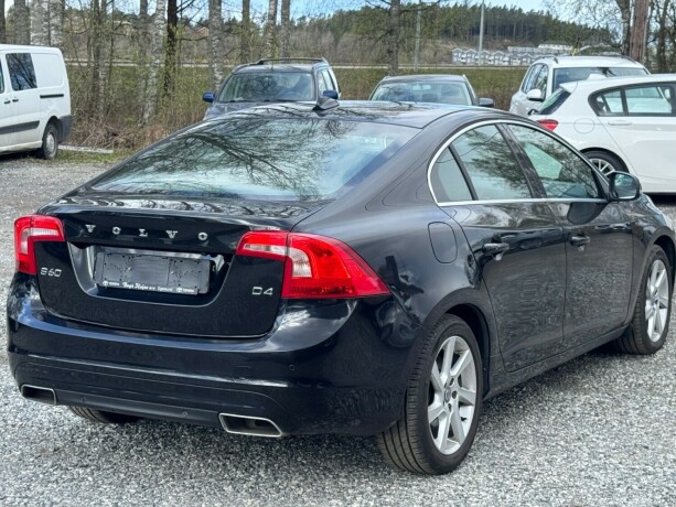 volvo-s60-diesel-2015-big-8