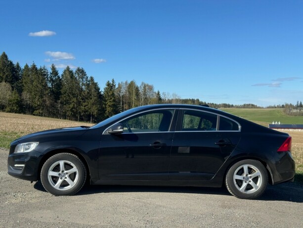 volvo-s60-diesel-2015-big-21