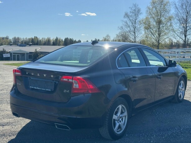 volvo-s60-diesel-2015-big-26