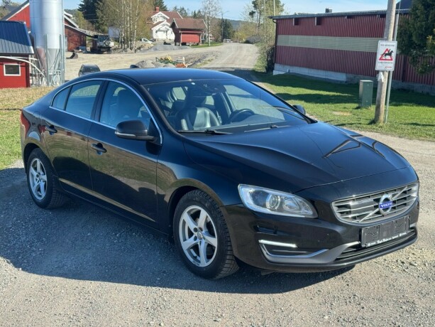 volvo-s60-diesel-2015-big-25