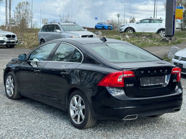 volvo-s60-diesel-2015-big-4