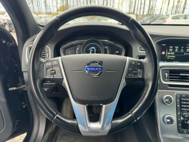 volvo-s60-diesel-2015-big-14