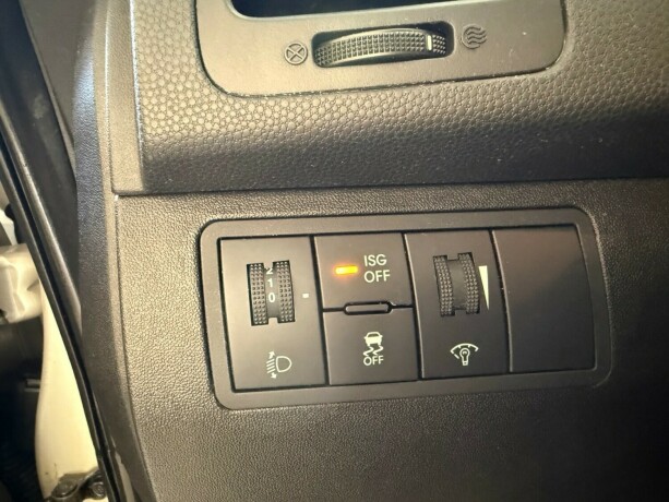 kia-venga-diesel-2010-big-15