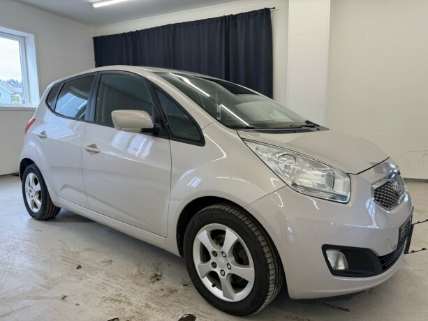 kia-venga-diesel-2010-big-7