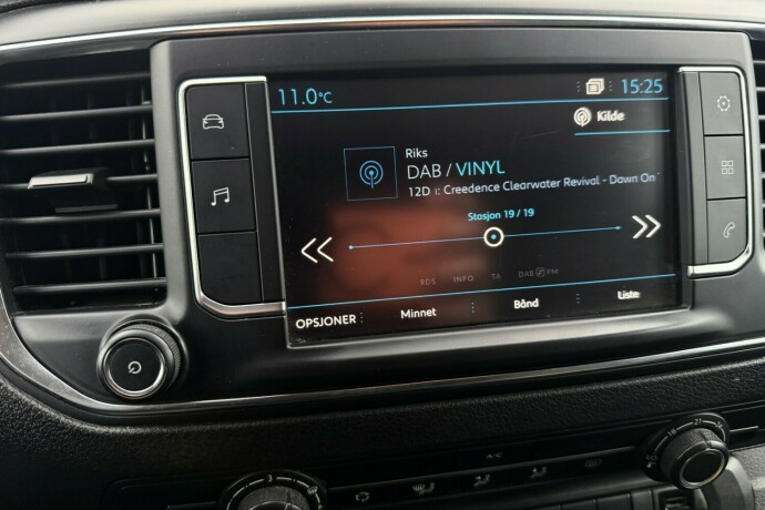 peugeot-expert-diesel-2016-big-23