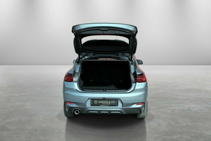 bmw-x2-elektrisitetbensin-2022-big-9