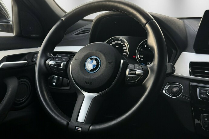 bmw-x2-elektrisitetbensin-2022-big-19