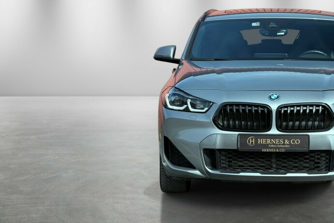 bmw-x2-elektrisitetbensin-2022-big-3