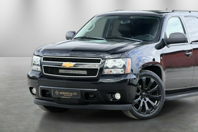 chevrolet-suburban-bensin-2012-big-2