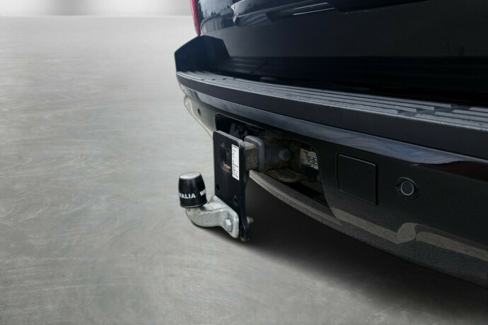 chevrolet-suburban-bensin-2012-big-10