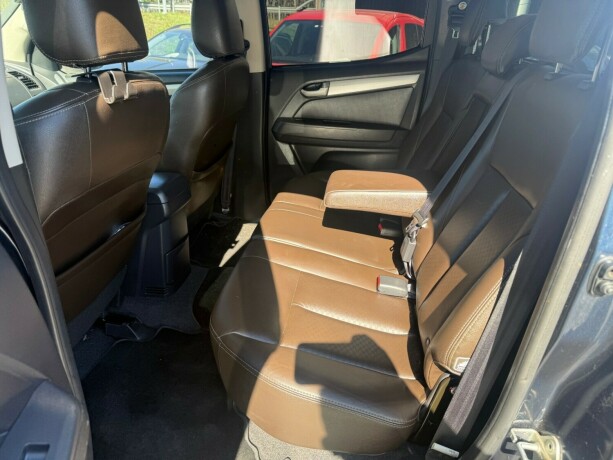 isuzu-d-max-diesel-2013-big-16