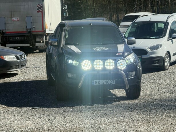 isuzu-d-max-diesel-2013-big-5