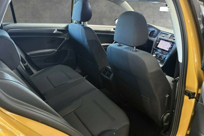 volkswagen-golf-bensin-2019-big-8