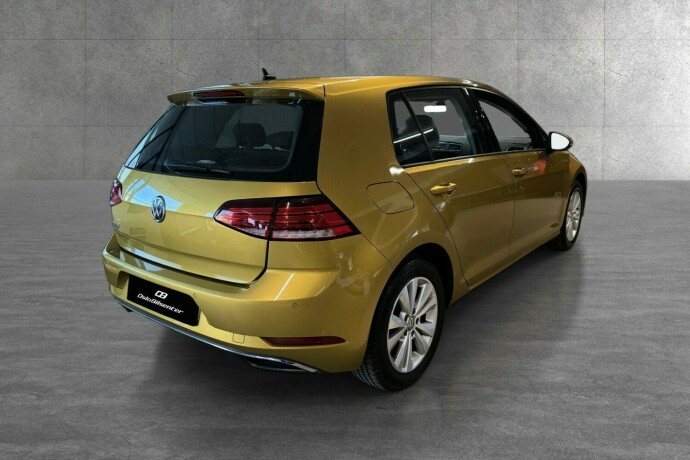 volkswagen-golf-bensin-2019-big-24