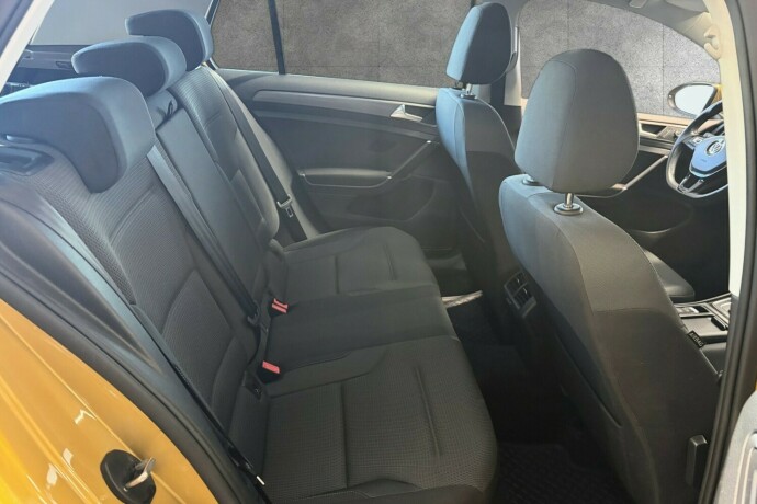 volkswagen-golf-bensin-2019-big-7