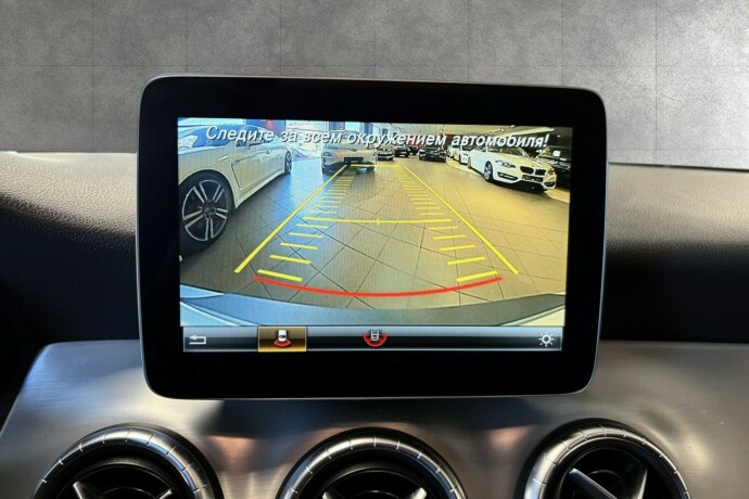 mercedes-benz-cla-bensin-2017-big-24