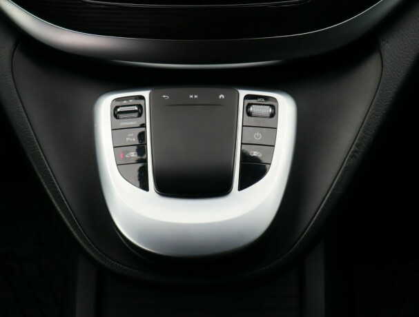 mercedes-benz-eqv-elektrisitet-2021-big-15