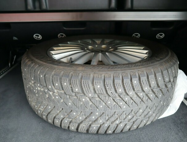 mercedes-benz-eqv-elektrisitet-2021-big-24