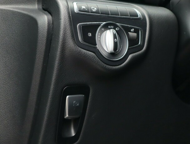 mercedes-benz-eqv-elektrisitet-2021-big-19