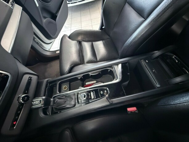 volvo-xc-90-diesel-2016-big-17