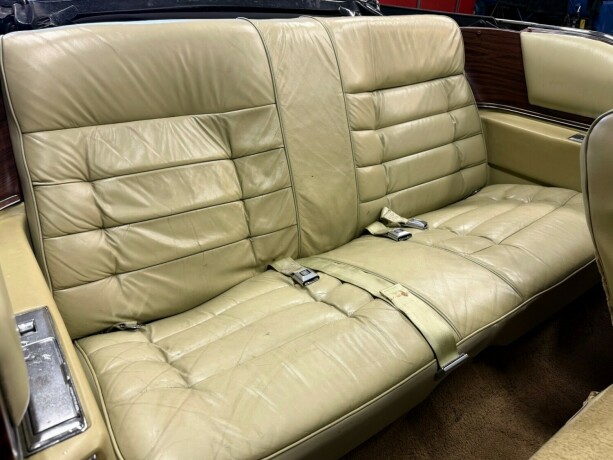 cadillac-eldorado-bensin-1976-big-30