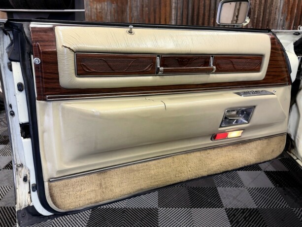 cadillac-eldorado-bensin-1976-big-24