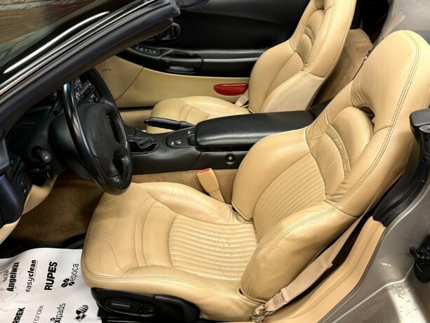 chevrolet-corvette-bensin-2000-big-17