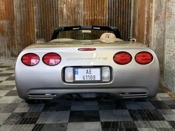 chevrolet-corvette-bensin-2000-big-16