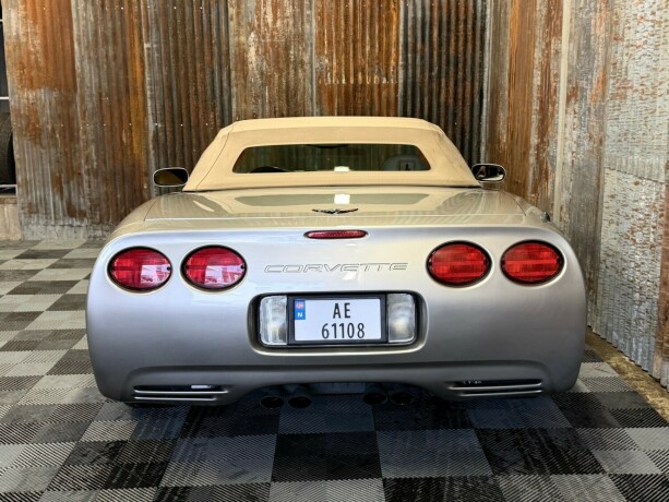 chevrolet-corvette-bensin-2000-big-28