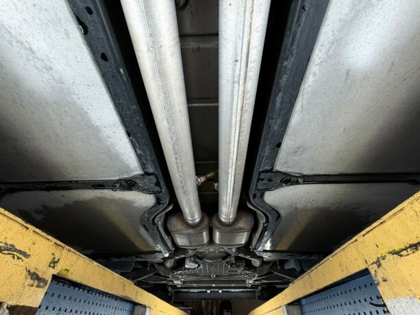 chevrolet-corvette-bensin-2000-big-36