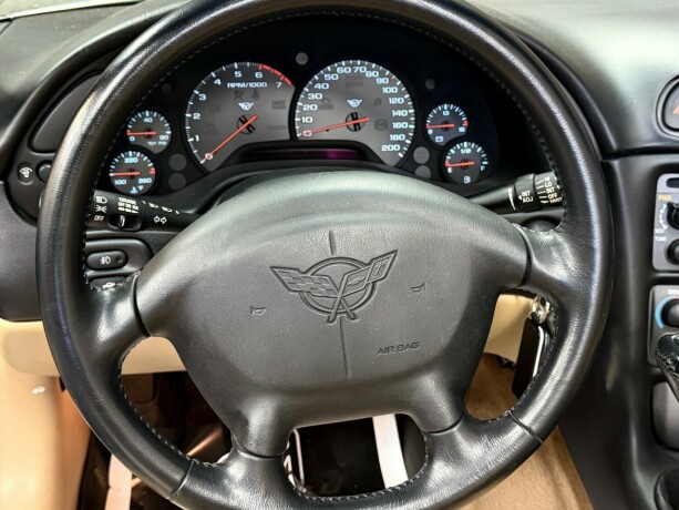 chevrolet-corvette-bensin-2000-big-18