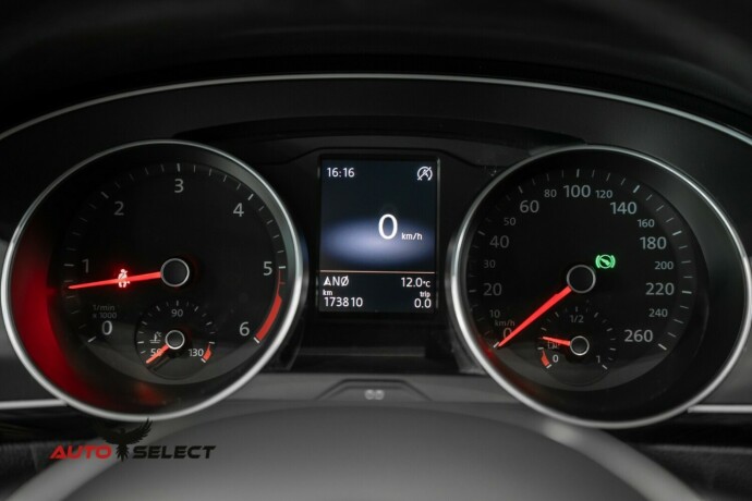 volkswagen-passat-diesel-2015-big-32