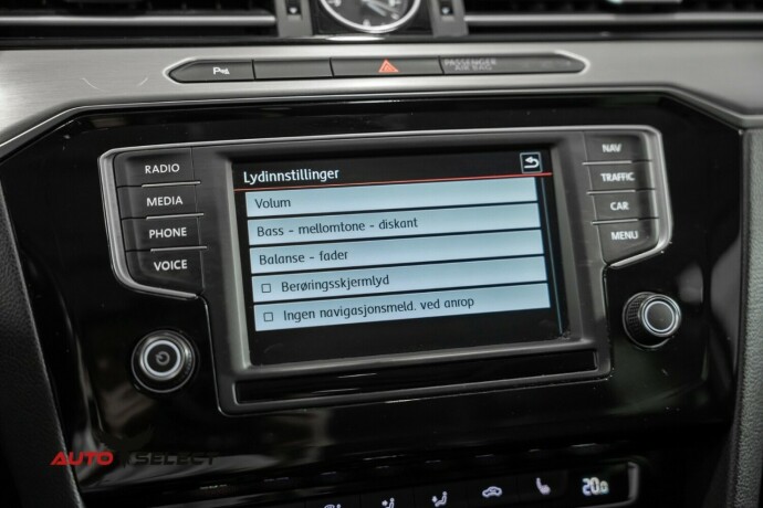 volkswagen-passat-diesel-2015-big-43