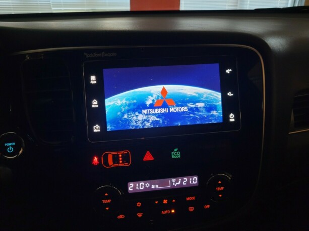 mitsubishi-outlander-elektrisitetbensin-2018-big-26