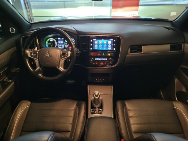 mitsubishi-outlander-elektrisitetbensin-2018-big-32