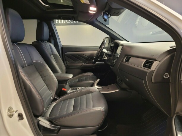 mitsubishi-outlander-elektrisitetbensin-2018-big-9
