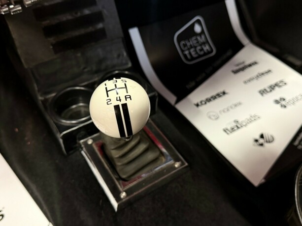 ford-mustang-bensin-1964-big-23