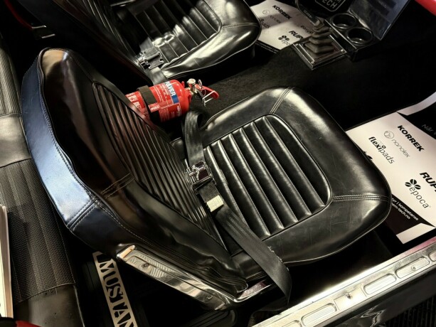 ford-mustang-bensin-1964-big-25