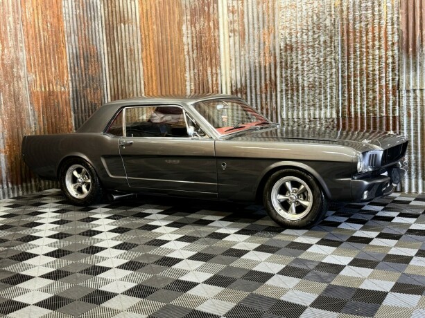ford-mustang-bensin-1964-big-2