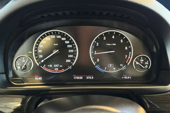 bmw-5-serie-bensin-2013-big-19