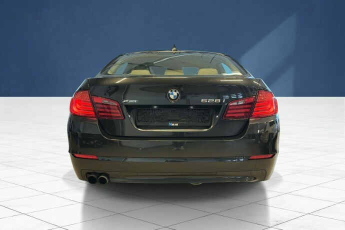 bmw-5-serie-bensin-2013-big-4