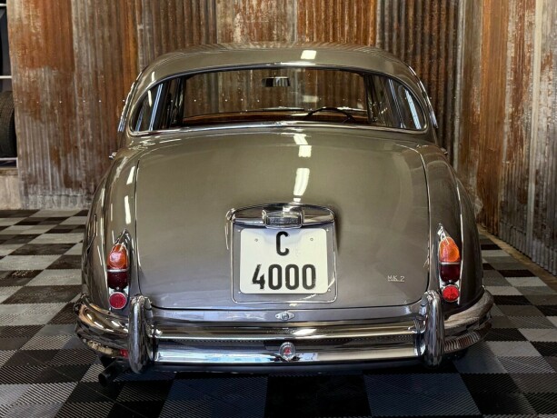 jaguar-mk-ii-bensin-1963-big-15